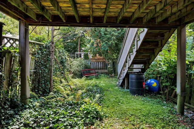 Additional image 36 of 83 Merrill Ave