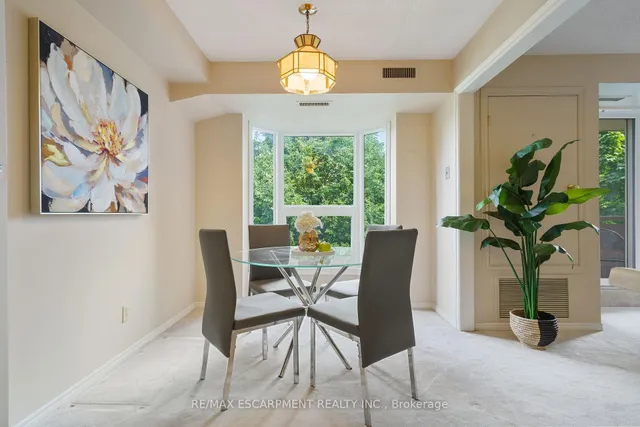 Additional image 10 of 416 LIMERIDGE Rd Unit 213