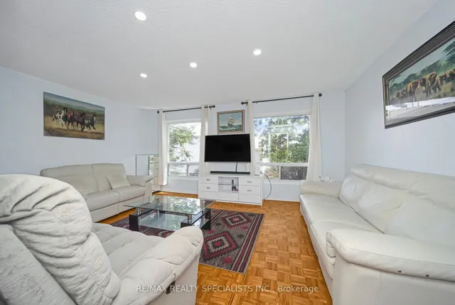 Additional image 7 of 28 Lincoln Crt