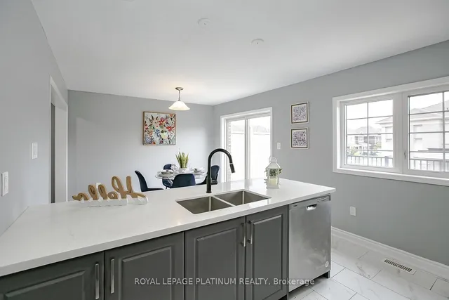 Additional image 27 of 444 Remembrance Rd