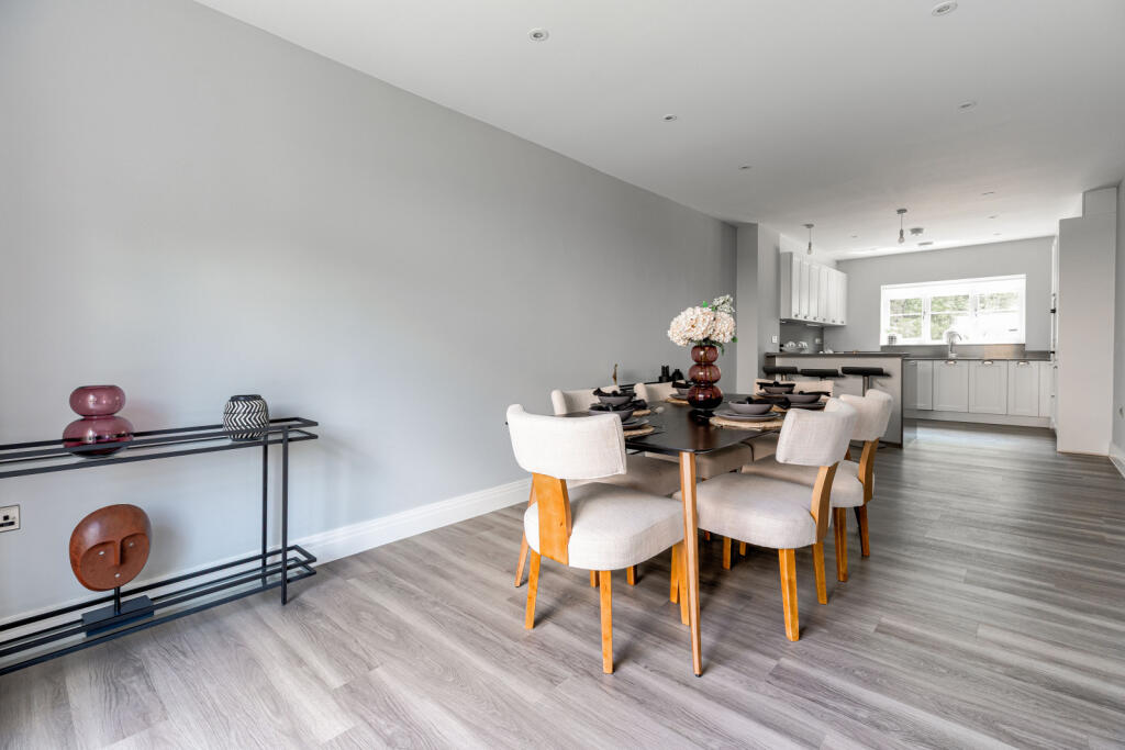 Additional image 7 of Oaklands Lane, Smallford, St. Albans, Hertfordshire, AL4