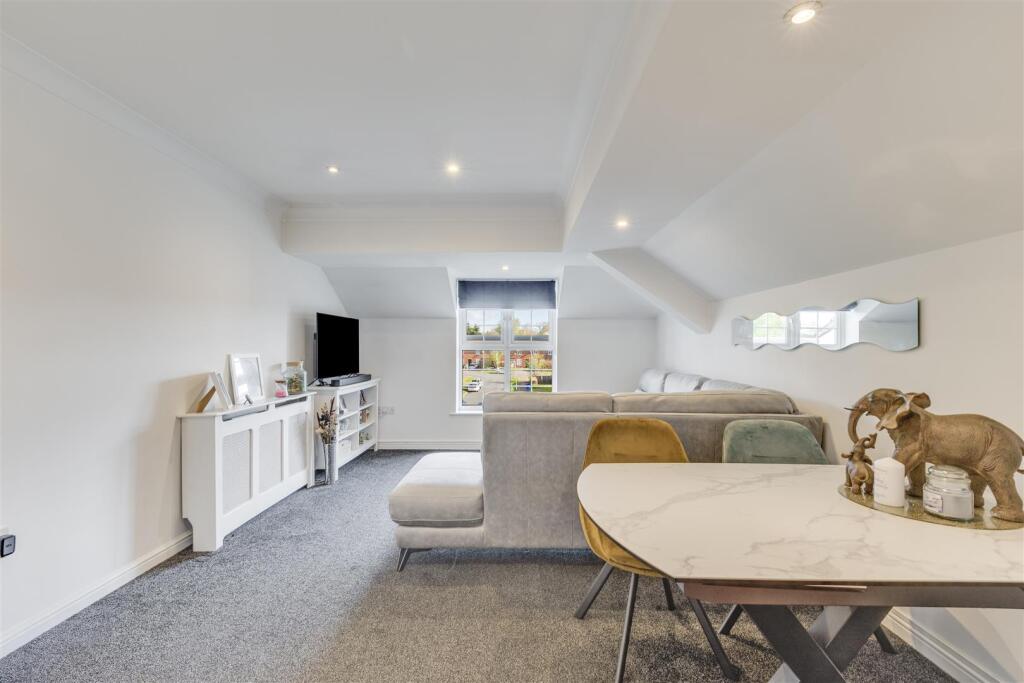 Additional image 6 of Beaumont House, Cole Green Lane, Welwyn Garden