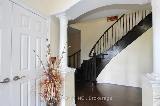 Additional image 8 of 1 Beacon Hill Dr