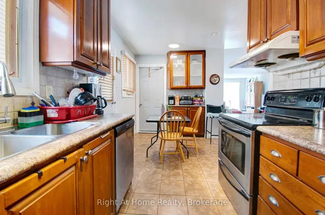 Additional image 11 of 63 Martindale Cres