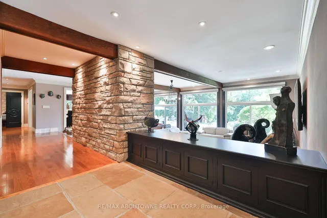 Additional image 16 of 24 School St