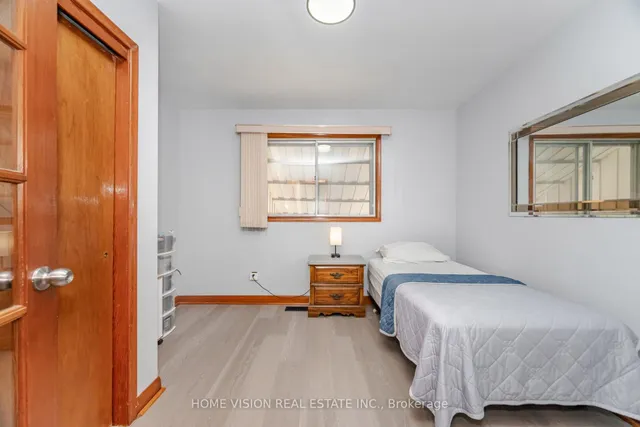 Additional image 18 of 15 Adair Ave