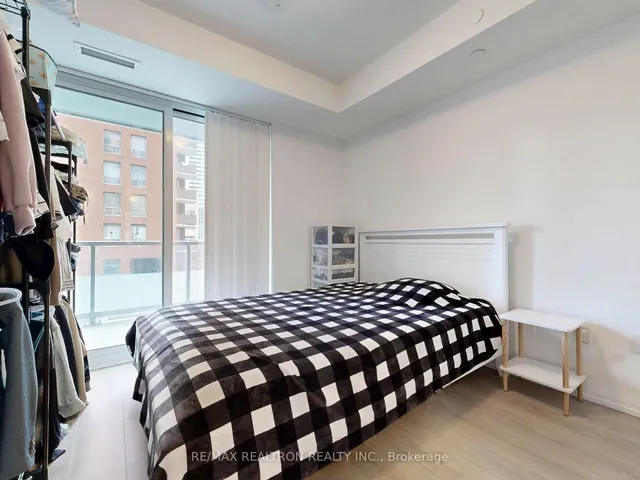 Additional image 13 of 50 Dunfield Ave Unit 518