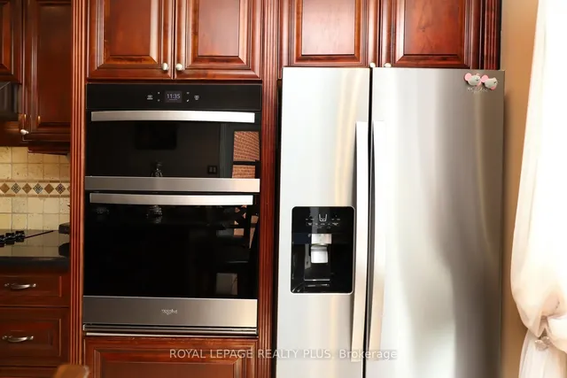 Additional image 17 of 1086 Hedge Dr