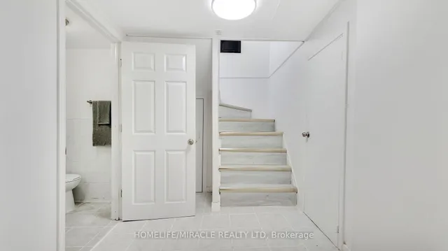 Additional image 31 of 8 Hollyhedge Dr