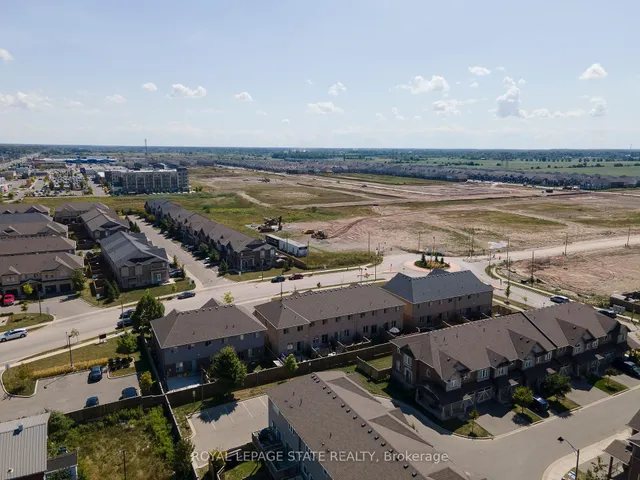 Additional image 50 of 28 Kingsborough Dr