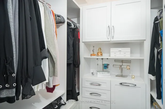 Additional image 24 of 229 Belmore Crt