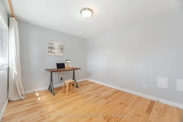 Additional image 28 of 20 Woodbury Crt