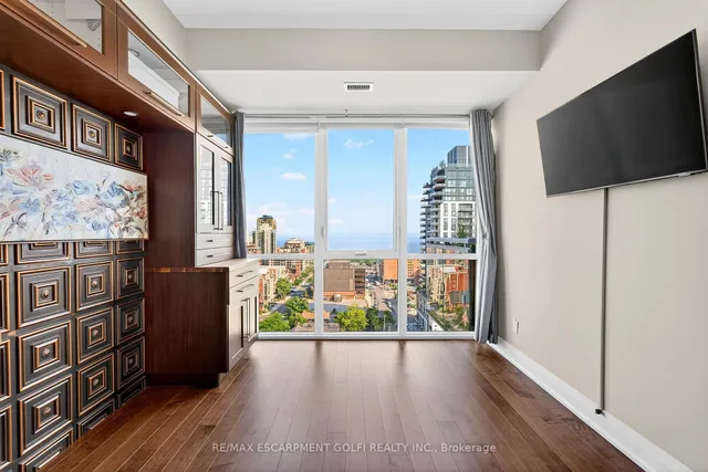 Additional image 29 of 2025 MARIA St Unit 1506