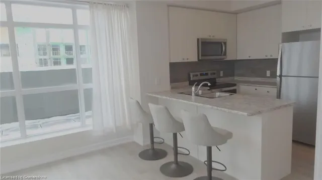 Additional image 8 of 450 Dundas St Unit 1005