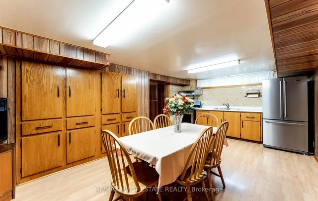 Additional image 33 of 1468 Wilson Ave