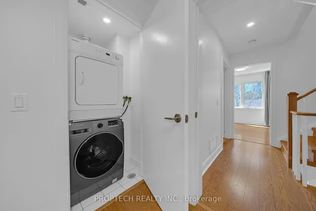 Additional image 16 of 295 Village Green Sq Unit 67