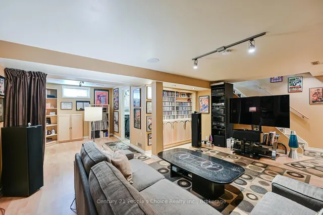 Additional image 41 of 2 Fontaine Crt