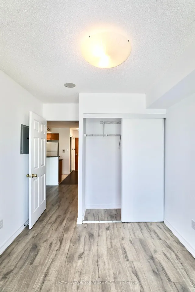 Additional image 10 of 7 Lorraine Dr Unit 1116