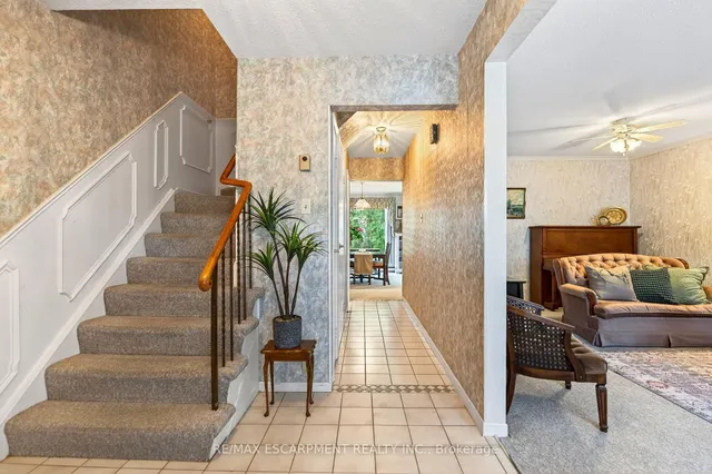 Additional image 7 of 1552 Kerns Rd Unit 4