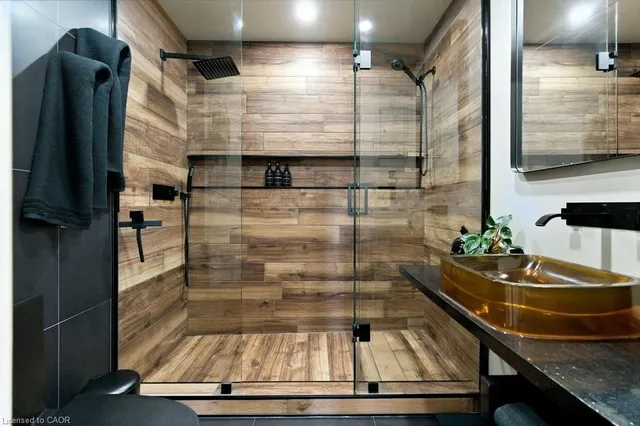 Additional image 23 of 30 Cloke Crt