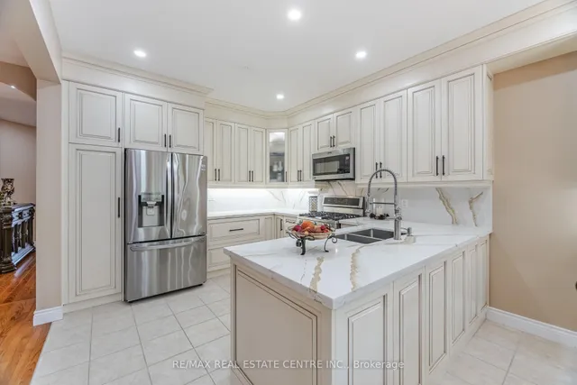 Additional image 14 of 35 Pantano Dr