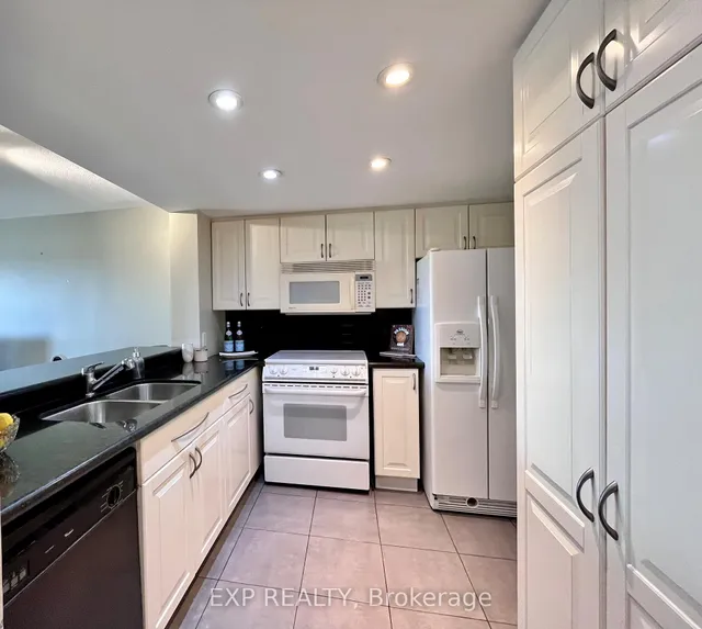 Additional image 5 of 725 King St Unit 705