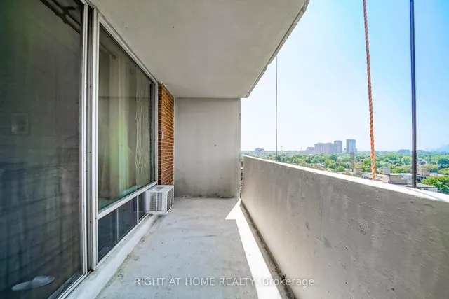 Additional image 34 of 1 Massey Sq Unit 1611