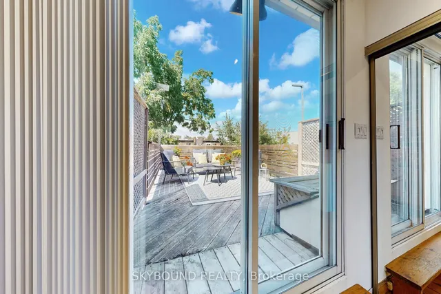 Additional image 35 of 50 Dearbourne Ave