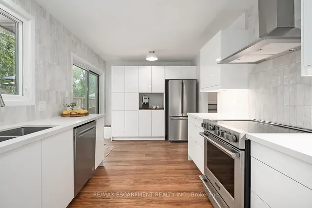 Additional image 11 of 406 Oakwood Dr