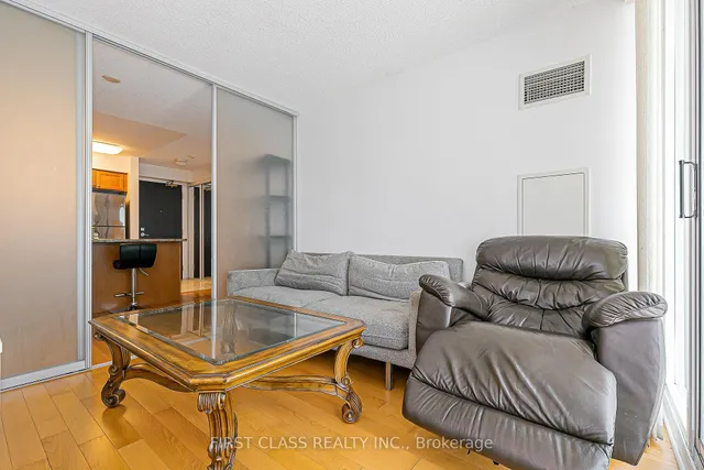 Additional image 20 of 51 Lower Simcoe St Unit 1202