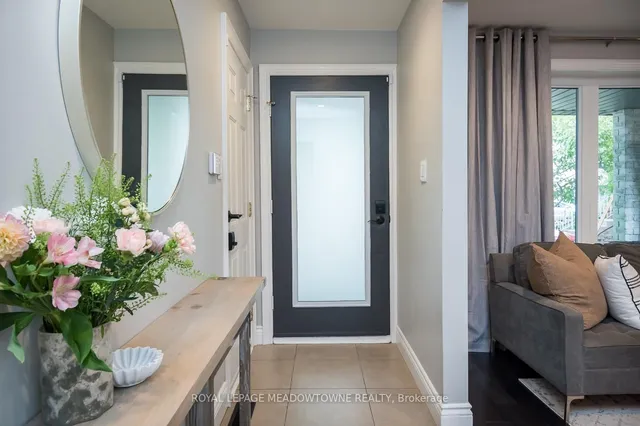 Additional image 4 of 613 Foster Crt