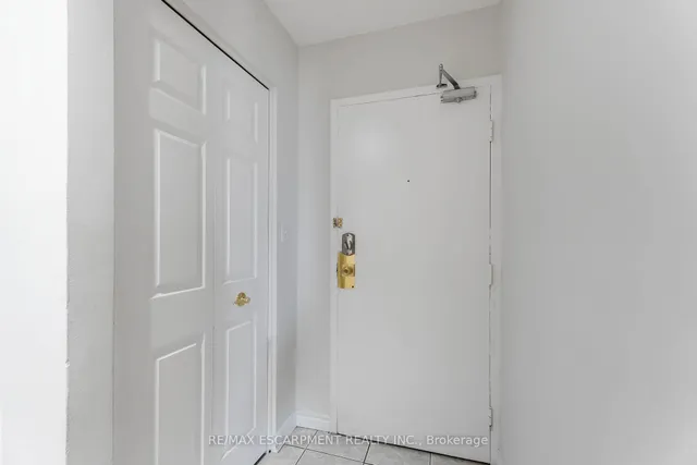 Additional image 2 of 75 Glenburn Crt Unit 1004