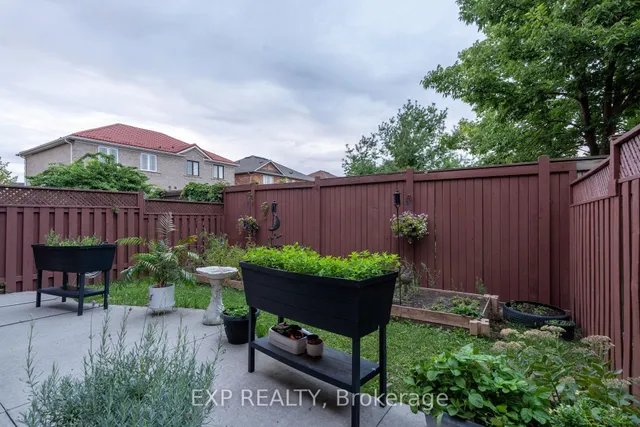 Additional image 34 of 37 Farthingale Cres