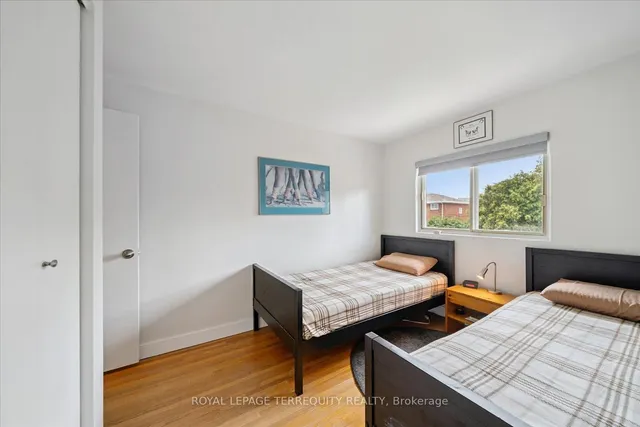 Additional image 10 of 1201 Kingsholm Dr