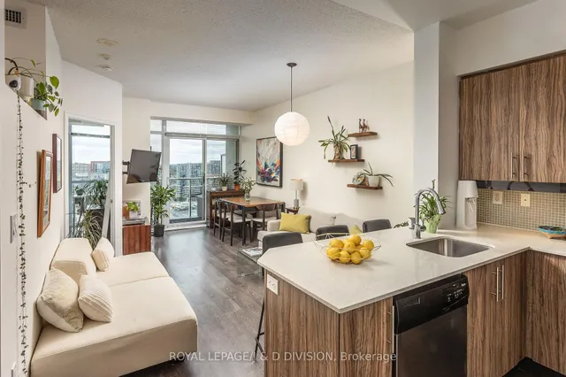 Additional image 6 of 125 Western Battery Rd Unit 2313