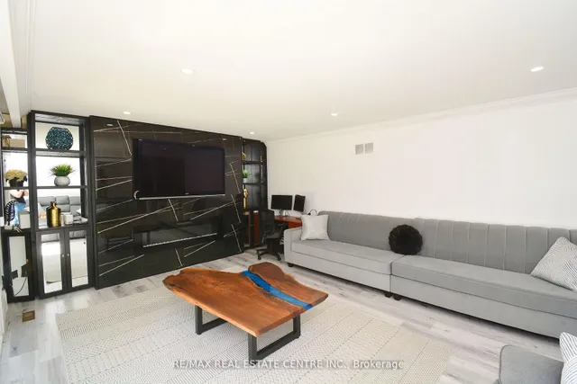 Additional image 19 of 17 Crescent Hill Dr