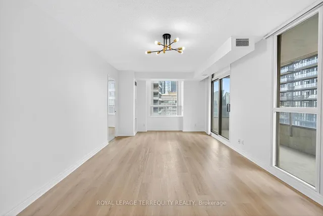 Additional image 11 of 23 Hollywood Ave Unit 2610