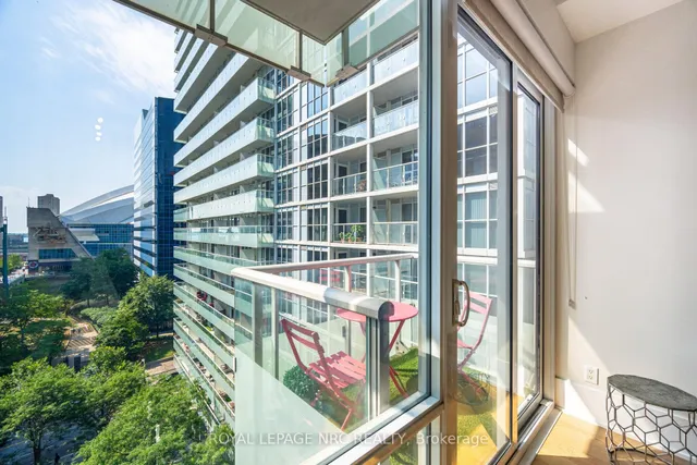 Additional image 24 of 20 John St Unit 920