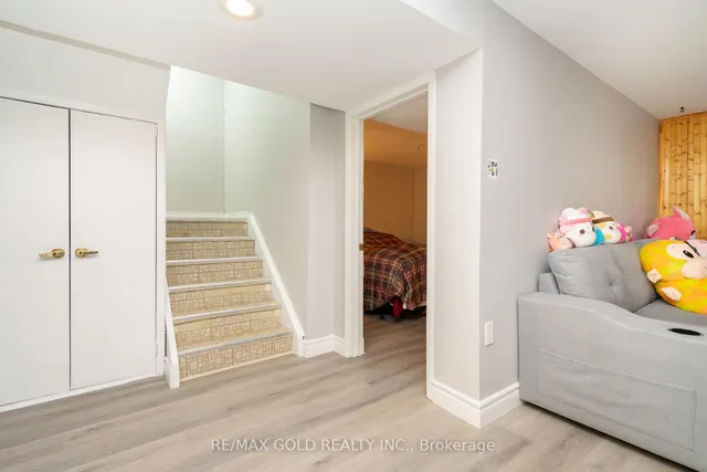 Additional image 33 of 66 Danesbury Cres