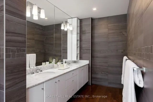 Additional image 27 of 300 Bloor St Unit 2701