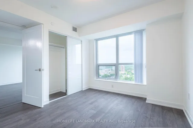 Additional image 13 of 275 Village Green Sq Unit 2618