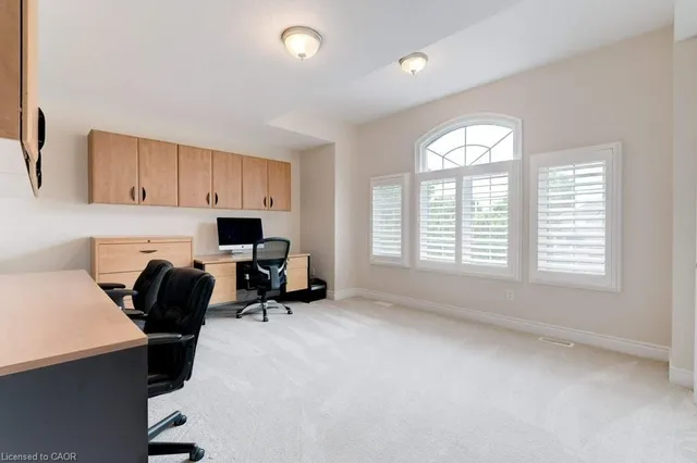 Additional image 26 of 47 Premier Rd