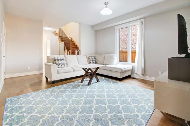 Additional image 13 of 14 Ixworth Circ