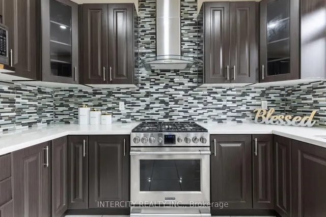 Additional image 19 of 20 Russell Creek Dr