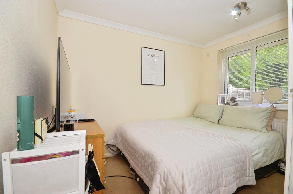 Additional image 9 of Roundwood Lane, HARPENDEN