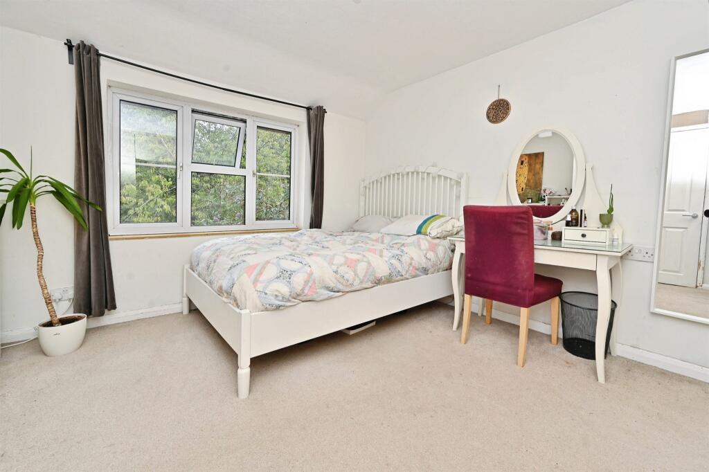 Additional image 10 of Oakdale, Welwyn Garden City