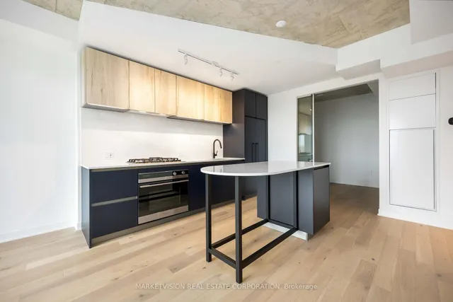 Additional image 8 of 2625 Dundas St Unit 610