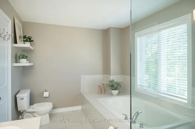 Additional image 28 of 90 Raymond Rd Unit 28