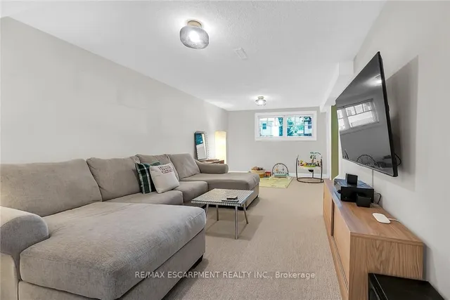 Additional image 22 of 158 Wendover Dr