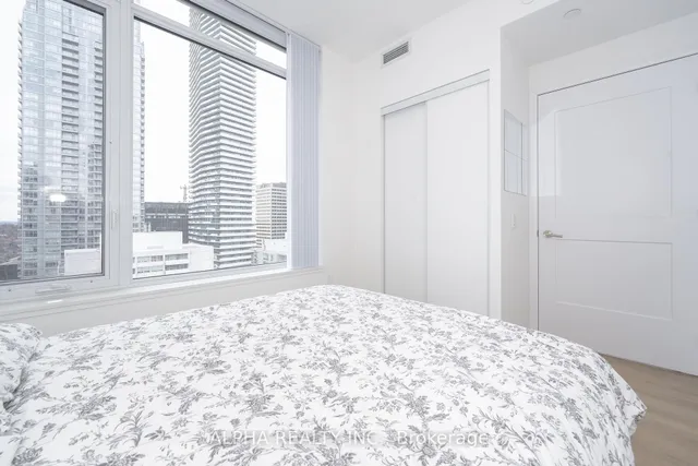 Additional image 12 of 50 Dunfield Ave Ave Unit 2017